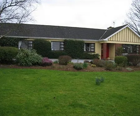 Hillcrest Country Bed & Breakfast