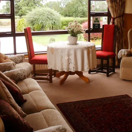 Hillcrest Country Bed & Breakfast